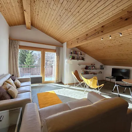 Vallesia Penthouse 公寓 *