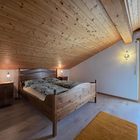 Vallesia Penthouse شقة *